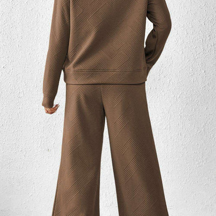 Sophisticated Textured Dark Brown Lounge Set for Effortless Elegance - Très Elite
