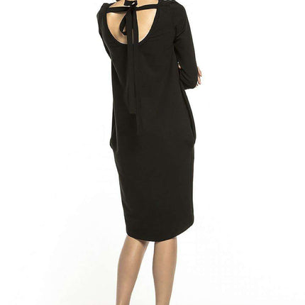 Sophisticated Tuba Dress with Stylish Back Tie Detail - Très Elite