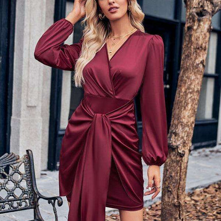Sophisticated V-Neck Dress with Tie-Waist for Effortless Style - Très Elite