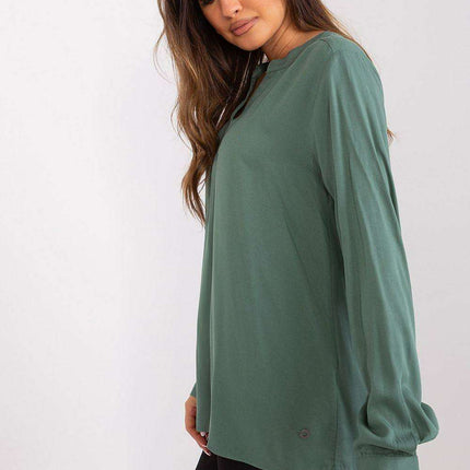 Sophisticated V-Neck Lightweight Viscose Blouse - Très Elite