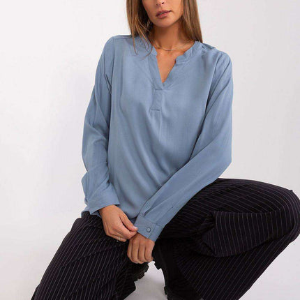 Sophisticated V-Neck Lightweight Viscose Blouse - Très Elite