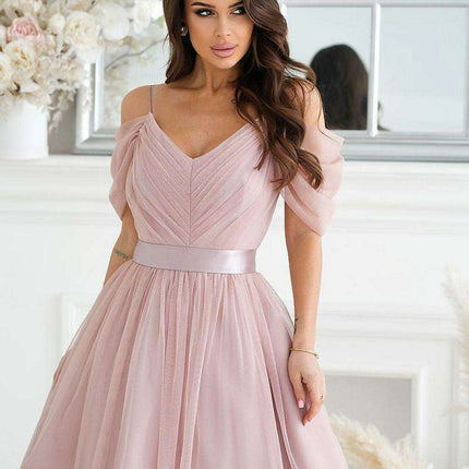 Spanish Elegance Plunging Sleeve Evening Dress with Chic Belt