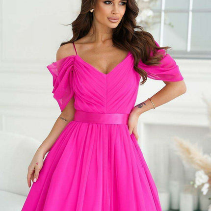 Spanish Elegance Plunging Sleeve Evening Dress with Chic Belt