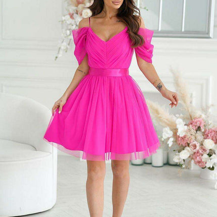 Spanish Elegance Plunging Sleeve Evening Dress with Chic Belt - Très Elite