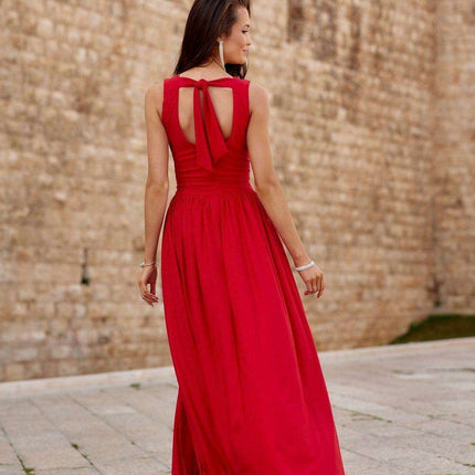 Sparkling Brocade Evening Gown with Elegant V-Neck Design - Très Elite