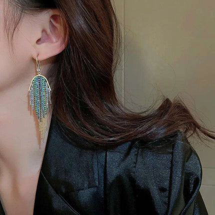 Sparkling Rhinestone and Tassel Earrings - Elegant Fashion Accent - Très Elite