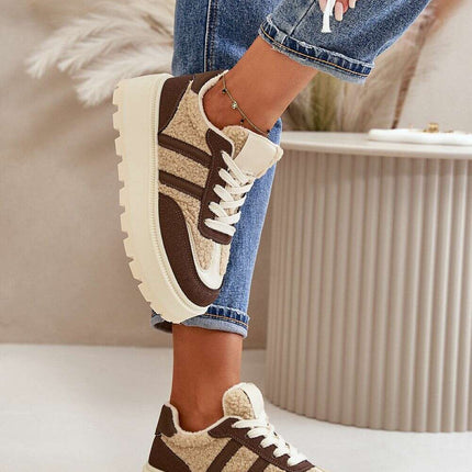 Sport Shoes model 199878 - Très Elite
