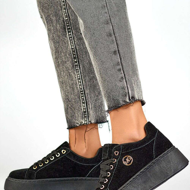 Sport Shoes model 200879