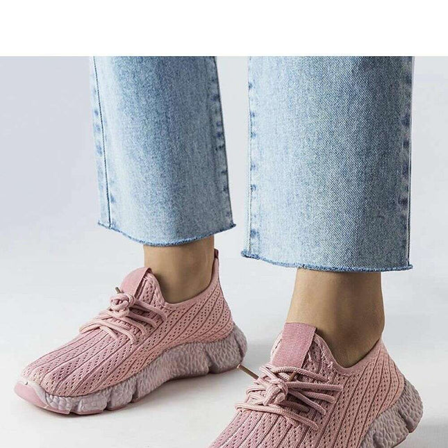 Sport Shoes model 207824