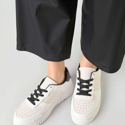 Sport Shoes model 210207 - Très Elite