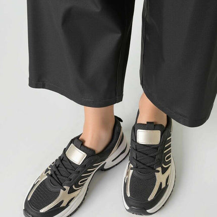 Sport Shoes model 210210 - Très Elite