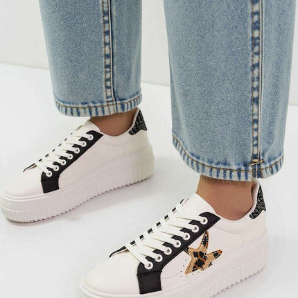 Sport Shoes model 210231 - Très Elite