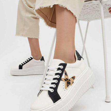 Sport Shoes model 210231 - Très Elite
