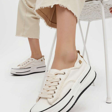 Sport Shoes model 210236 - Très Elite