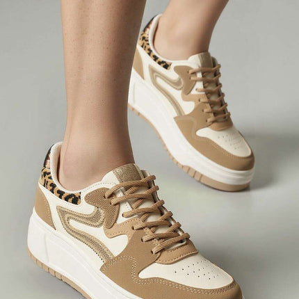 Sport Shoes model 210255 - Très Elite