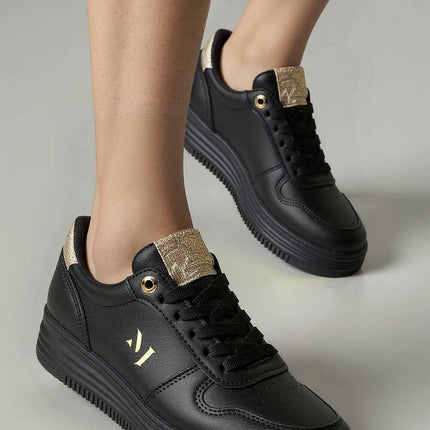 Sport Shoes model 210259 - Très Elite