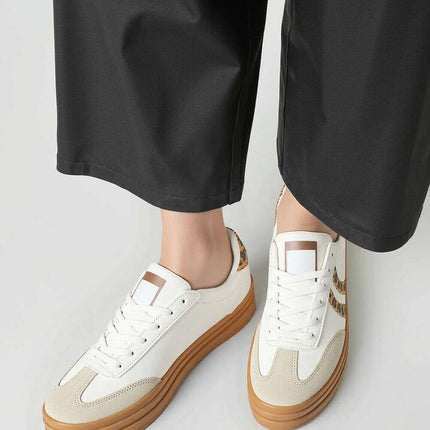Sport Shoes model 210261 - Très Elite