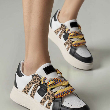 Sport Shoes model 210315 - Très Elite