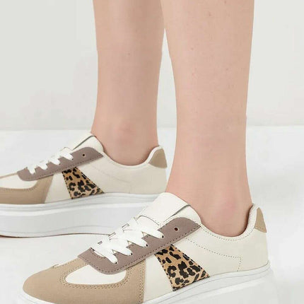 Sport Shoes model 210328 - Très Elite