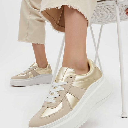 Sport Shoes model 210330 - Très Elite