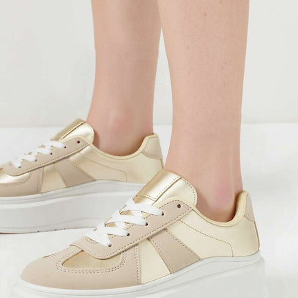 Sport Shoes model 210330 - Très Elite