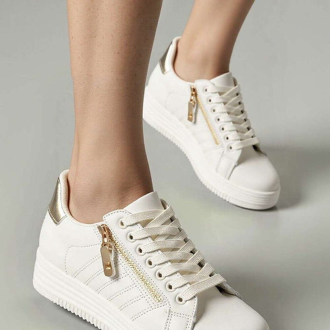 Sport Shoes model 210356