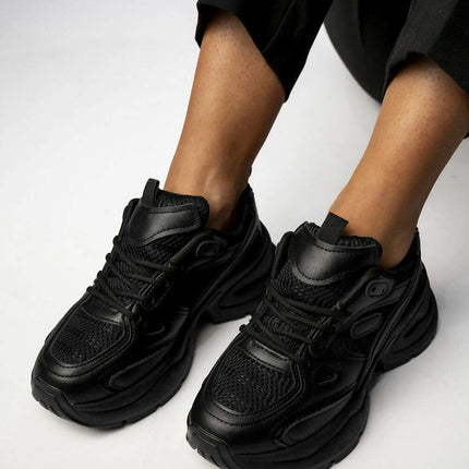 Sport Shoes model 210570 - Très Elite