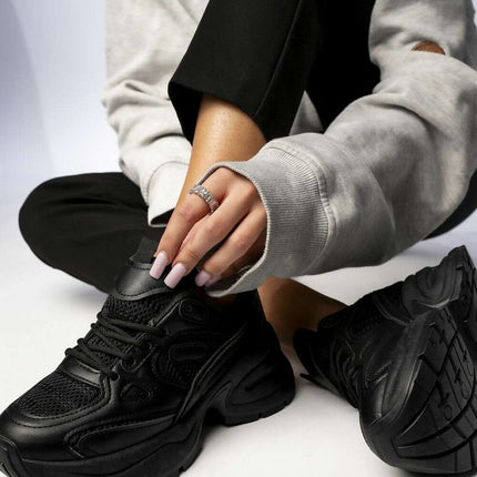 Sport Shoes model 210570 - Très Elite
