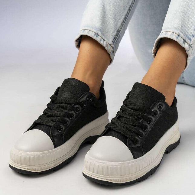 Sport Shoes model 210574