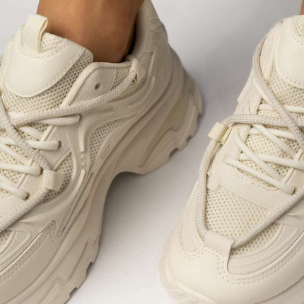 Sport Shoes model 210589 - Très Elite