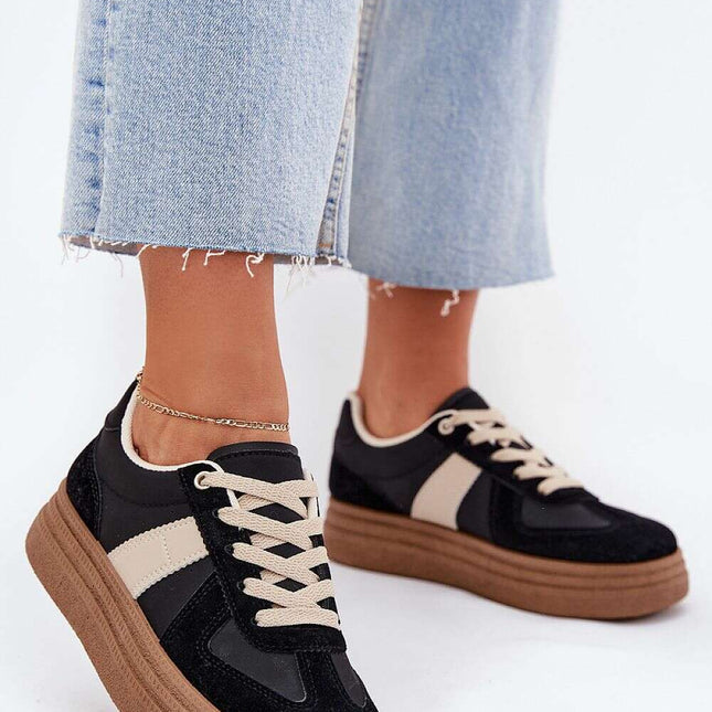 Sport Shoes model 215679