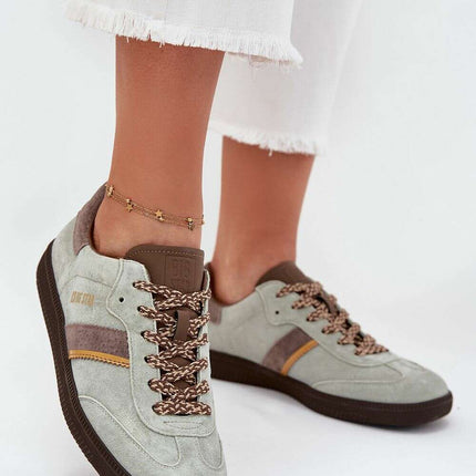 Sport Shoes model 216480 - Très Elite
