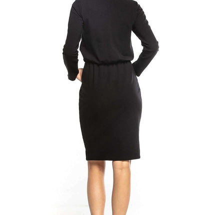 Sporty Chic Midi Dress with Convenient Kangaroo Pocket - Très Elite