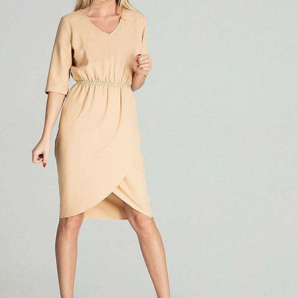 Spring-Ready Checkered Midi Dress with 3/4 Sleeves and Comfort Fit Waistband - Très Elite