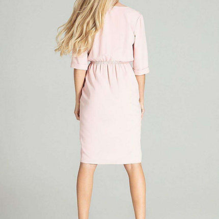 Spring-Ready Checkered Midi Dress with 3/4 Sleeves and Comfort Fit Waistband - Très Elite
