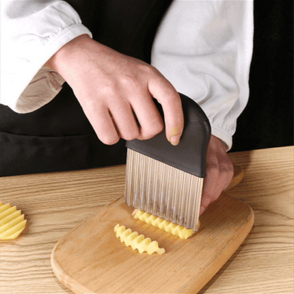 Stainless Steel Wave-Cut Vegetable Slicer - Your Essential Kitchen Tool - Très Elite