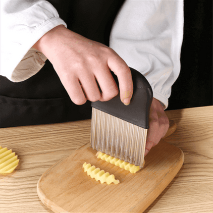 Stainless Steel Wave-Cut Vegetable Slicer - Your Essential Kitchen Tool - Très Elite