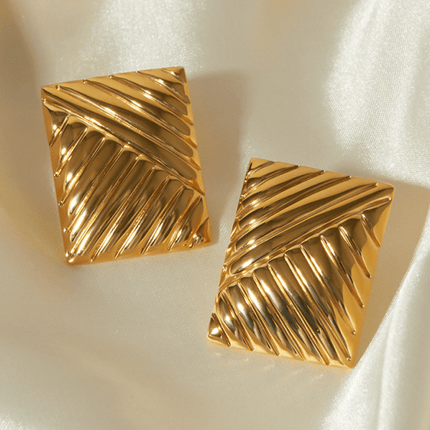 Stainless steel striped symmetrical earrings, simple niche design, fashionable earrings - Très Elite