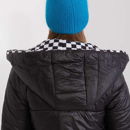Stylish Braided Winter Hat with Eye-Catching Front Accent - Très Elite