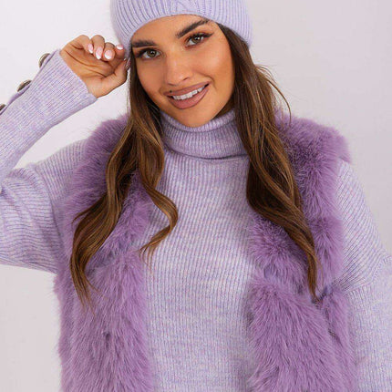 Stylish Braided Winter Hat with Eye-Catching Front Accent - Très Elite