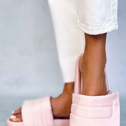 Stylish Comfort Women's Flip-Flops Model 177316 - Très Elite