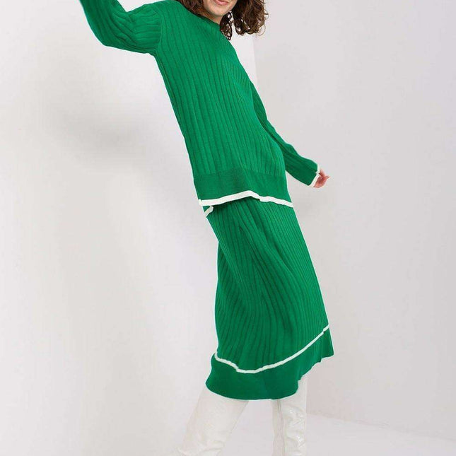 Stylish Contrast-Knitwear Set for Effortless Elegance