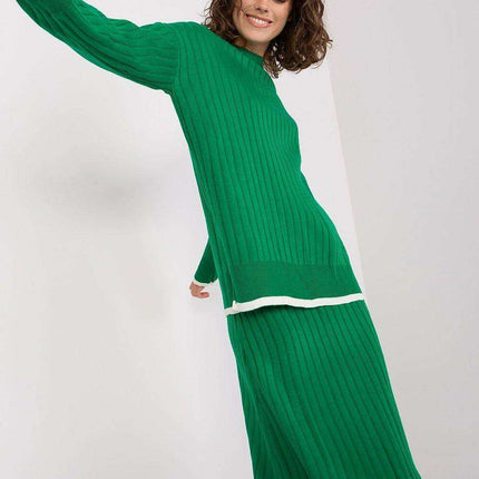 Stylish Contrast-Knitwear Set for Effortless Elegance