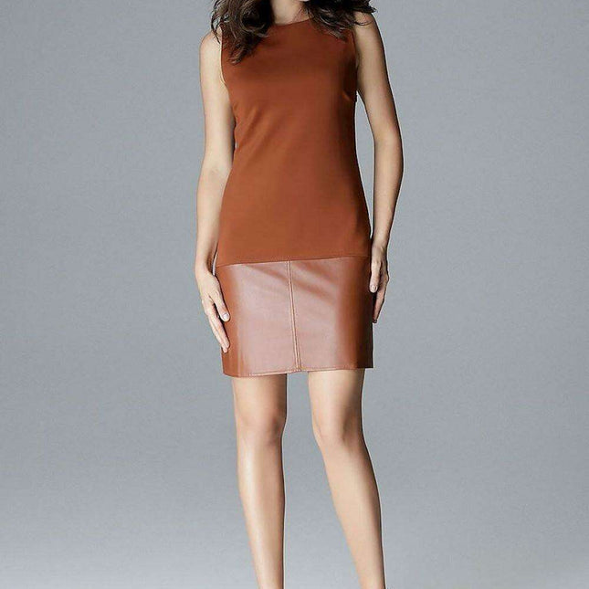 Stylish Eco-Friendly Sleeveless Dress with Button Embellishments - Très Elite