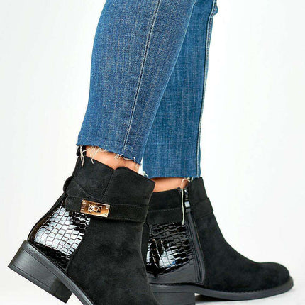Stylish Eco-Friendly Winter Boots with Patent Accents and Cozy Fur Interior - Très Elite