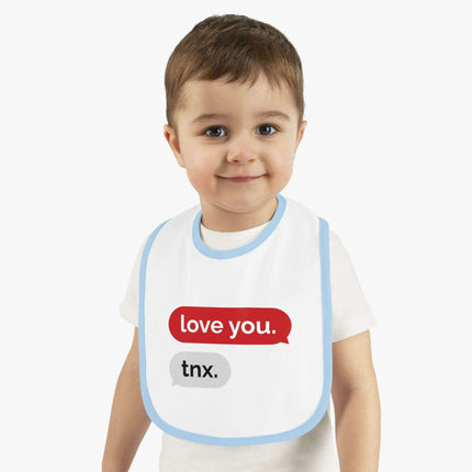 Stylish Fleece Baby Bib: The Elegant Feeding Essential for Fashion-Forward Infants - Très Elite