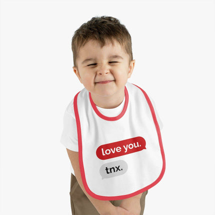 Stylish Fleece Baby Bib: The Elegant Feeding Essential for Fashion-Forward Infants - Très Elite
