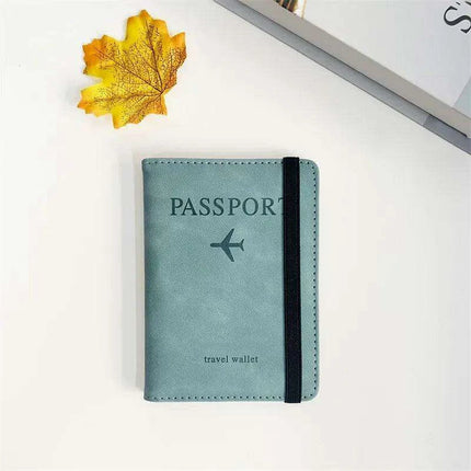 Stylish Genuine Leather RFID Passport Holder for Trendy Travelers - Très Elite