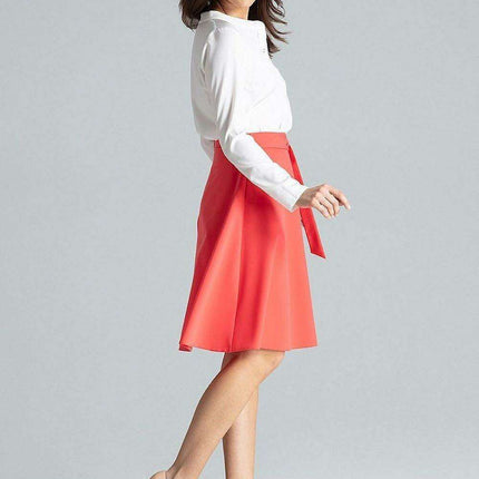 Stylish Knee-Length Skirt with Practical Side Pockets - Très Elite