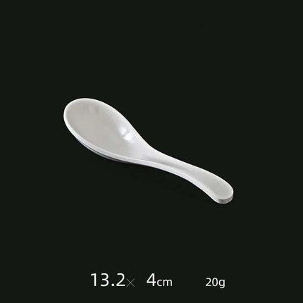 Stylish Melamine Soup Spoon for Ramen, Wontons, and Dumplings - High-Quality Kitchen Essential - Très Elite